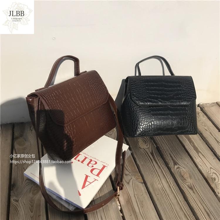

Casual Alligator Handbags Women Crocodile Pattern Messenger Bags Women PU Leather Shoulder Crossbody Bag Female Purse Hot Sale, Black