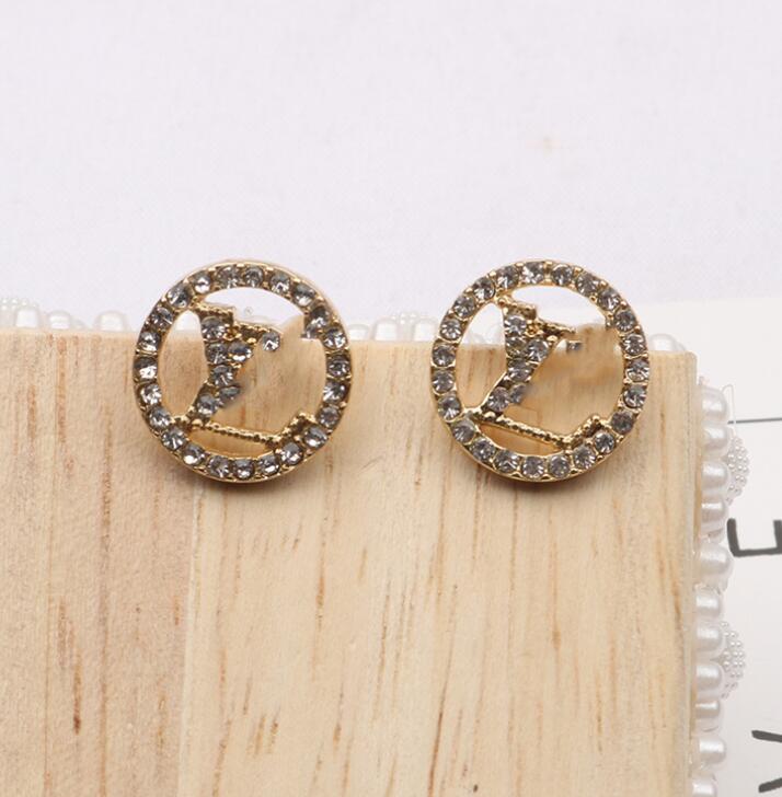 

Lots 18K Gold Plated Copper Women Letter Stud Earrings Circle Brand Luxury Designer Diamond Earring Metal Elegant Fashion Jewelry Accessories Gifts