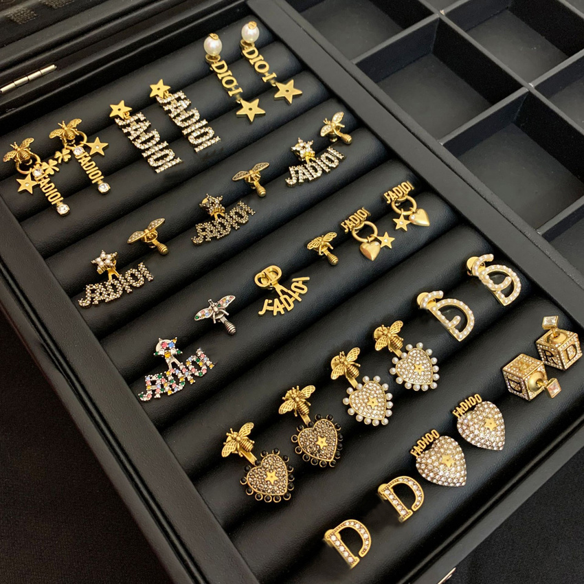 

Fashion Charm earrings with letter for women party wedding lovers gift jewelry engagement, Golden