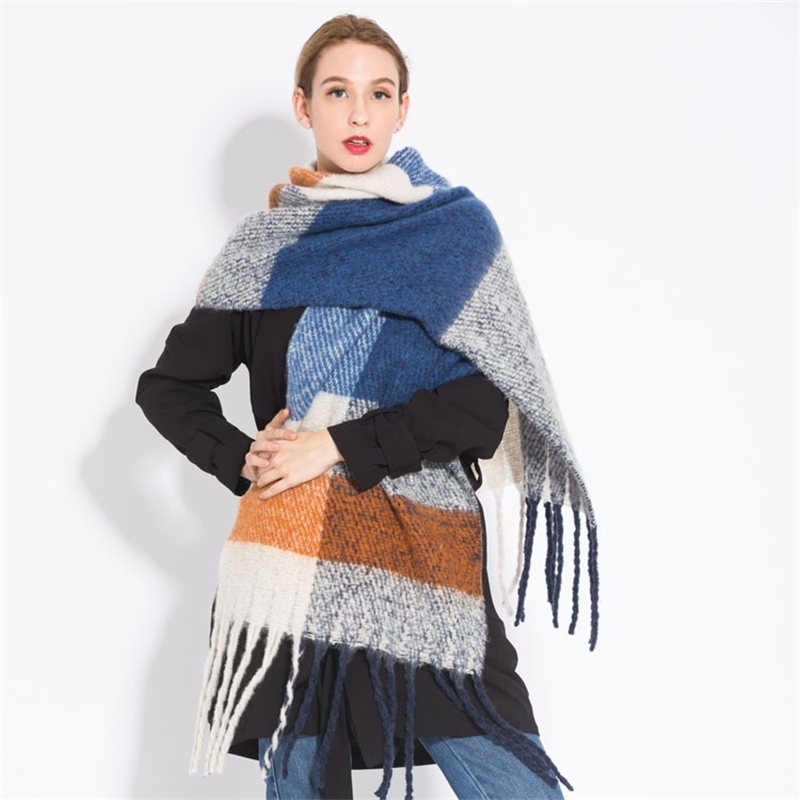 

New autumn and Winter female imitation cashmere Plaid Scarf tassel knitted wool scarf