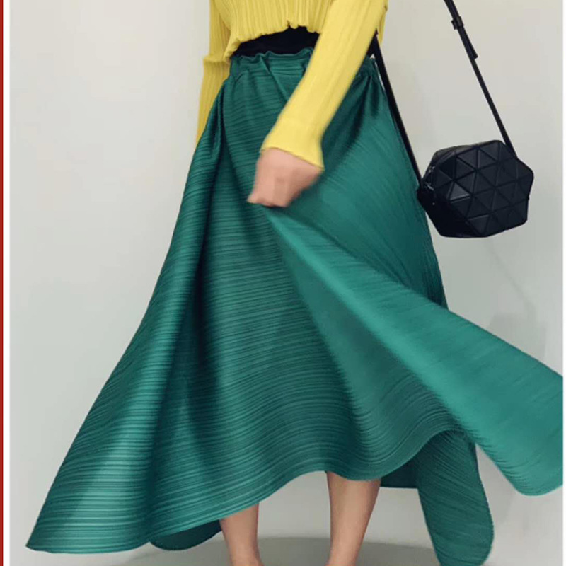 

2021 Latest Summer New Women's Loose High Waist Knee Long Ffy Solid Color Large Size Pleated Skirt 5032 Yh7w, Green