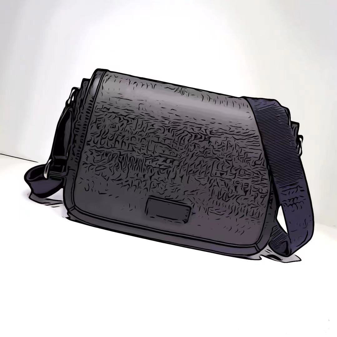 

New luxury designer bags fashion Messenger bag can be worn on the shoulder or across a variety of ways for both men and women, Gift box