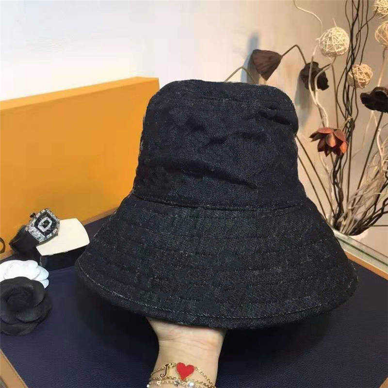 

Fashion Men Women Outfit Cap Denim Beach Hat Unisex Style With Letters Printed Caps Jeans Sunhat Four Season Thich Quality Fashion Beanies Free Size, Blue