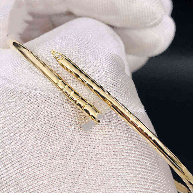 

high quality 18K nail Bracelet female rose color gold hollow elastic thin head and tail diamond jewelry band certificate 123