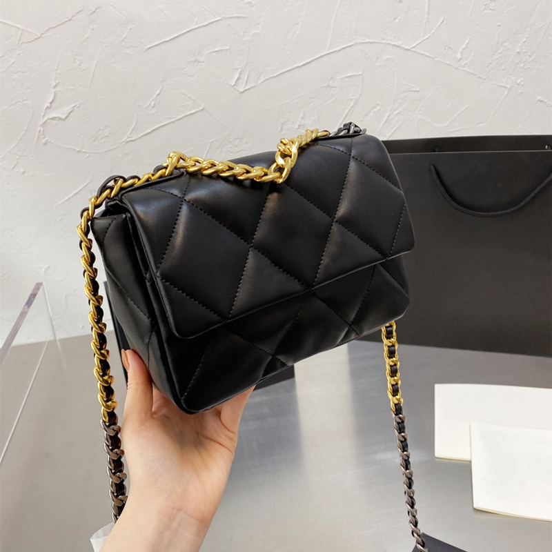

Leather fashion bag handbags top quality lamb skin wallet famous designer luxury women purse gold and silver chain female package wholesale