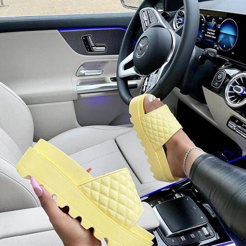 

luxury slippers round head muffin bottomed beach slippers in spring and summer, Black