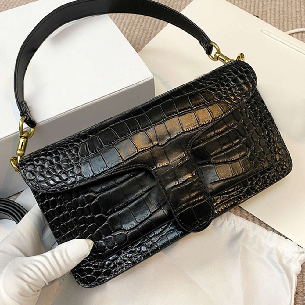 

5A+ Luxury 2020 hot solds womens designers handbags leather cross boday tabby Dionysian package Alligator Baguette bags, Black