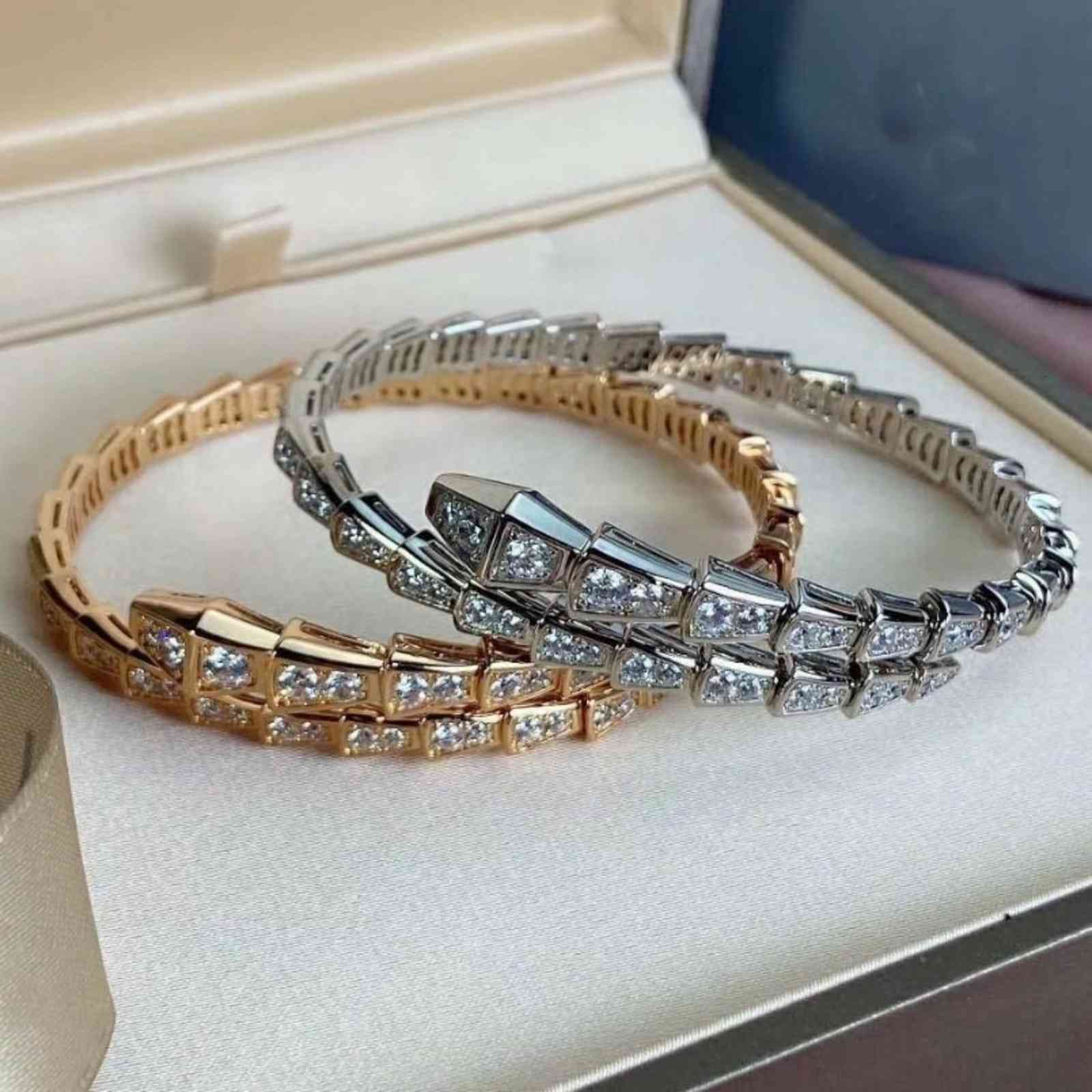 High Version v Gold Spring Snake Bone Bracelet Female Inlaid Carbon Diamond 18k Narrow Full Opening-image-742711984