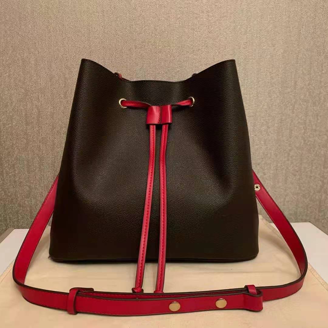 

Wholesale Drawstring for women leather fashion shoulder bag classic Tote for lady handbags presbyopic shopping bag purse messenger bag