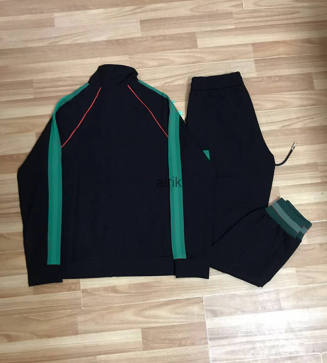 

21ss designer luxury tracksuits mens Golden tracksuit jacket outwear sweatshirt suit europe zipper classical letter print sportwear pants, Black