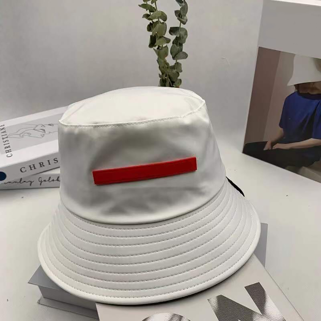 

Luxurys Bucket Hat Desingers Winter Hats Man Warm Classic Light and Breathable Quality Embroidery Show Face Cold Thin Protection Joining Woman pretty nice, Box