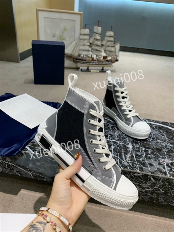 

2021 Designer Camouflage Sneaker Womens Mens Rivet Shoes Studded Flats Mesh Camo Suede Leather Casual Trainers Rockrunner Shoe Chaussures mf200910, Choose the color
