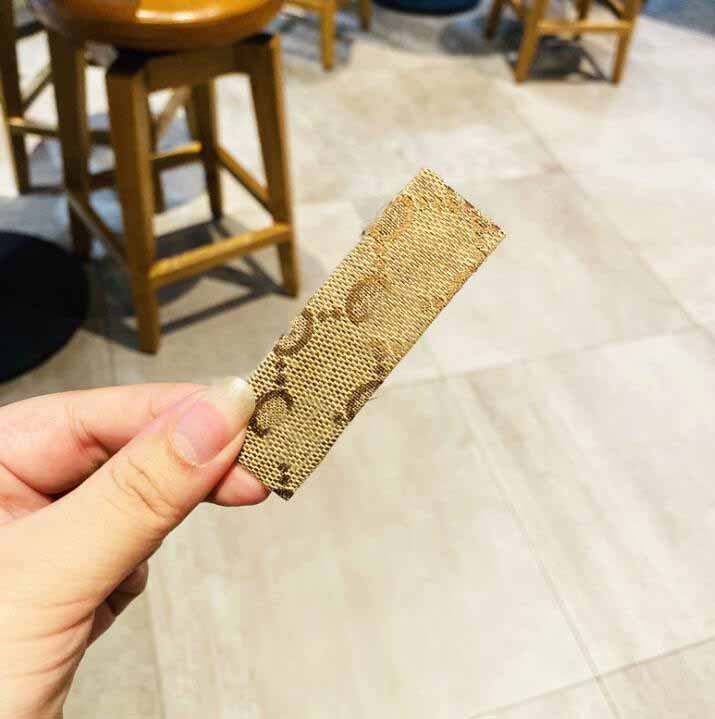 

New style Print Letter Hair Clip Women Letter Designer Barrettes Fashion Hair Accessories for Gift Party Hairpin Head Hoop, Golden;silver