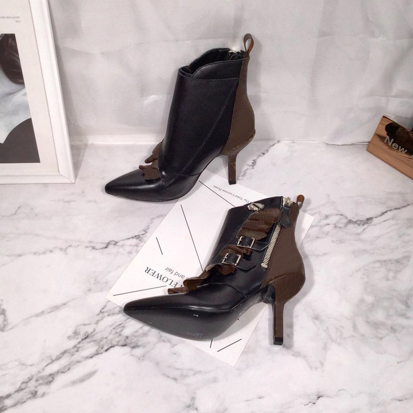 

Designer Sexy Fashion Pointed Shoe Leatherwear Stiletto Boots Thick 9.5cm High Heels Platform Shoes Winter Leather Ladies Size 35-40 with Box