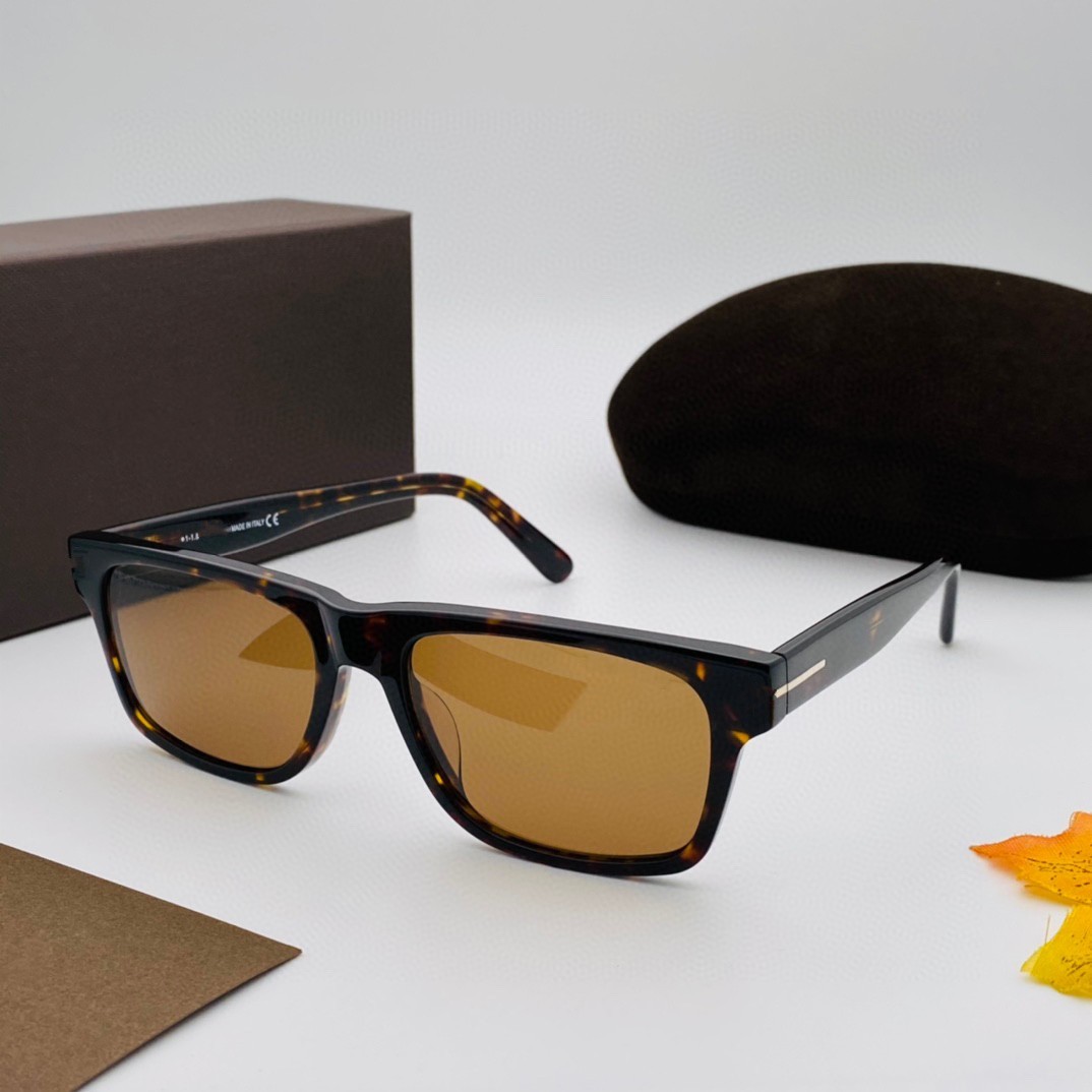 

Mens Sunglasses for women 678 men sun glasses womens fashion style protects eyes UV400 lens top quality with case