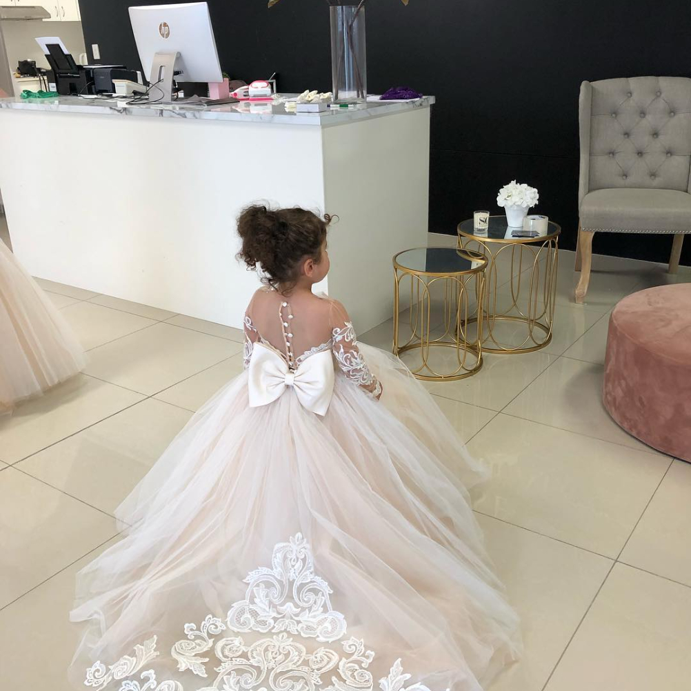 

FATAPAESE Lace Flower Girl Dress Bows Children's First Communion Princess Tulle Ball Gown Wedding Party Dress 2-14 Years FS9780, Champagne as pic