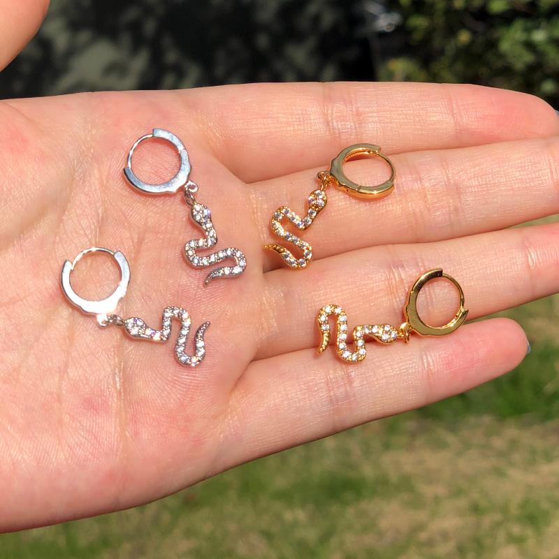 

Hoop & Huggie 2021 Trend Earrings Tiny Crystal Drop For Women Shiny Snake Shape Rhinestone Dangle Earring Cute Weddings Jewelry Gifts