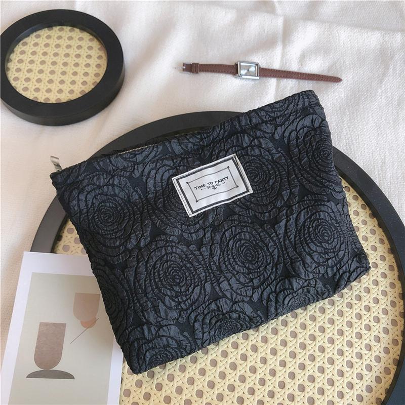 

High-quality rose embossed fashion makeup bag, Black