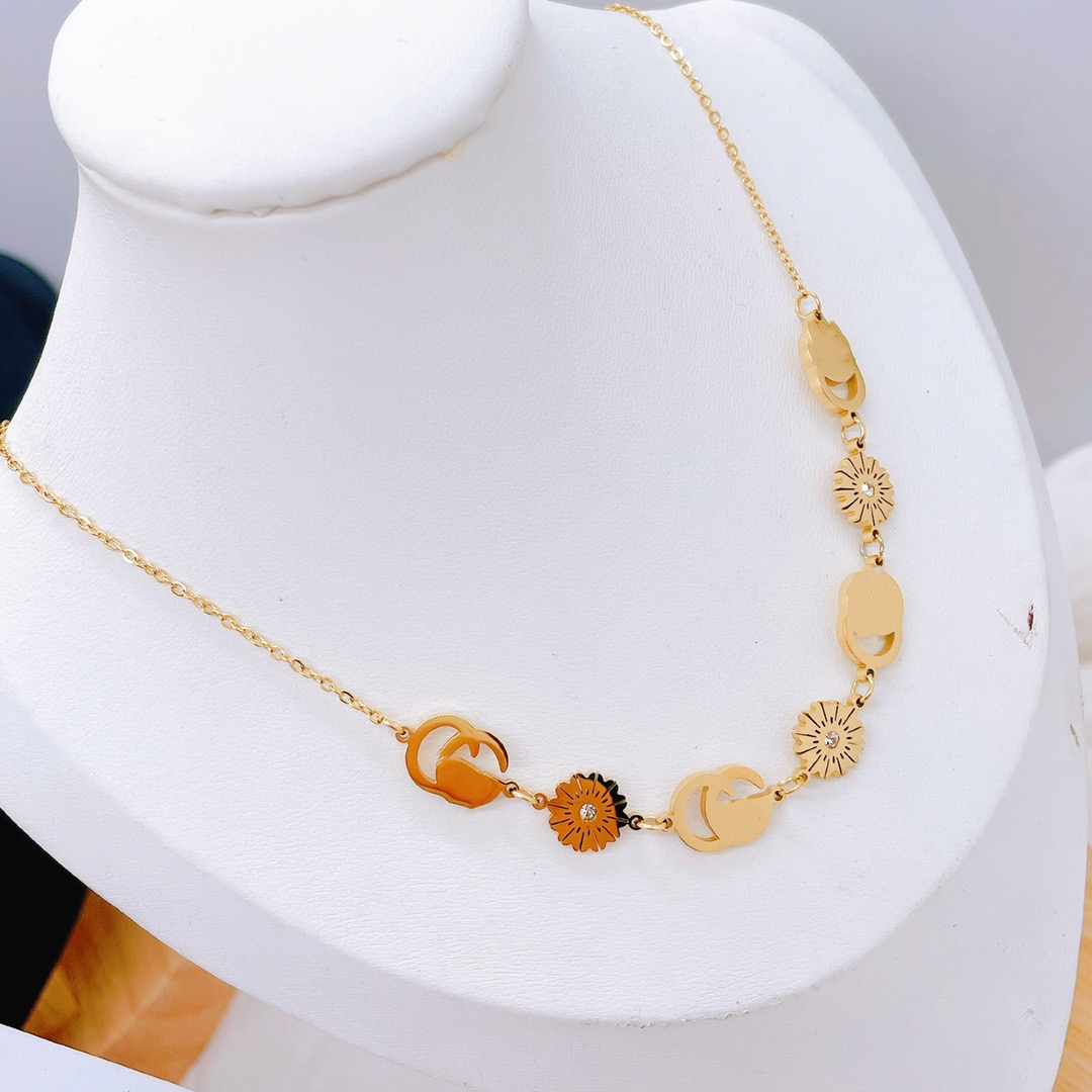 gold necklace for Men Woman Unisex Pendants Necklaces Fashion Style Jewelry New Arrived Pendant-image-735821646