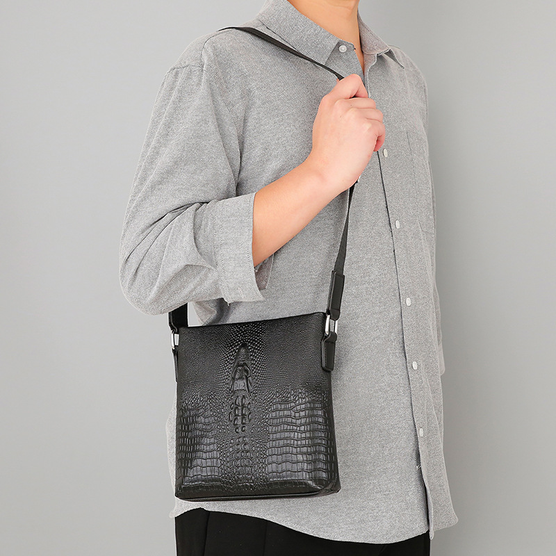 

Wholesale factory men shoulder bag European and American popular crocodile backpack Joker vertical black leather business briefcase street trend plaid handbag, Black5-8481
