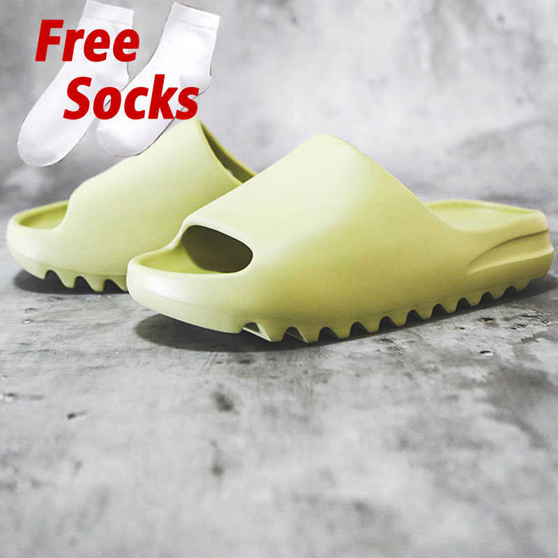 

Yeesy Foam Runner Slide women men slippers desert sand bone resin sandal bench sneakers yoga outdoor Sports football basketball soccer B 7HNF 01NG, Black