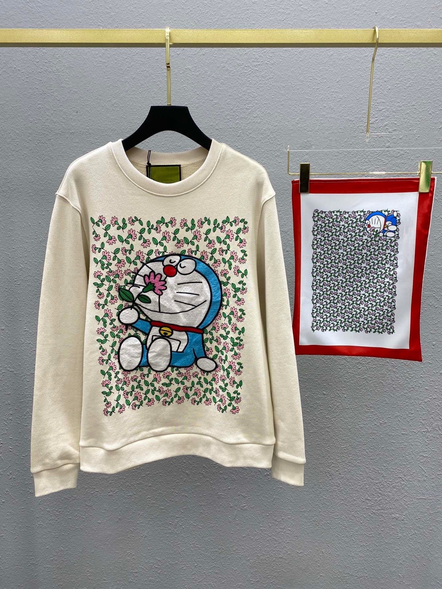 

Floral print Doraemon long sleeve sweater women 2021 new loose coat apricot round neck Pullover