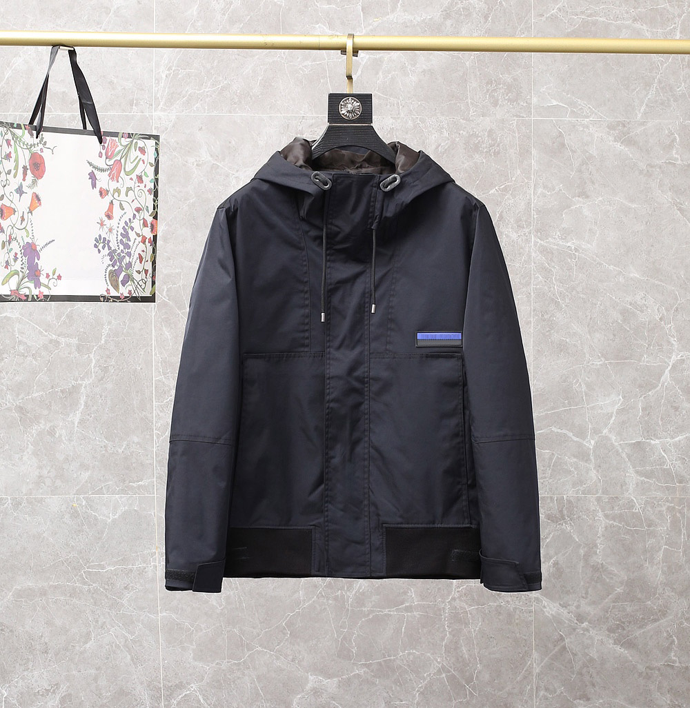 

2021 mens designer jacket simple atmosphere highquality fabric waterproof and breathable high-quality men's jackets Asian size M-2XL, Champagne