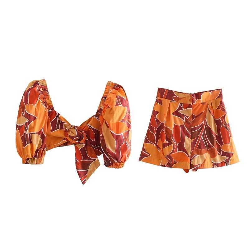 

Crop Sets Women Summer Outfits Puff Sleeve Floral Print 2 piece Suits Tops and Shorts Female Casual 210525