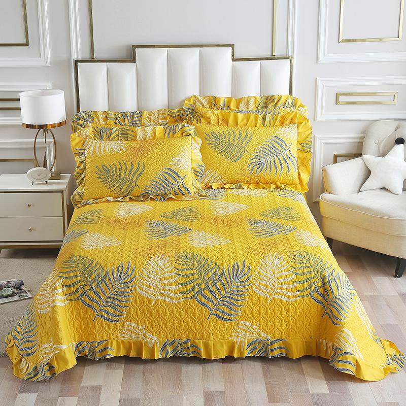 

3pc Quilted Bedspread+Pillowcase Feather Leaf Bed Cover Cotton&Polyester Throw Multi-Functional American Bedclothes 250*250cm, Yellow