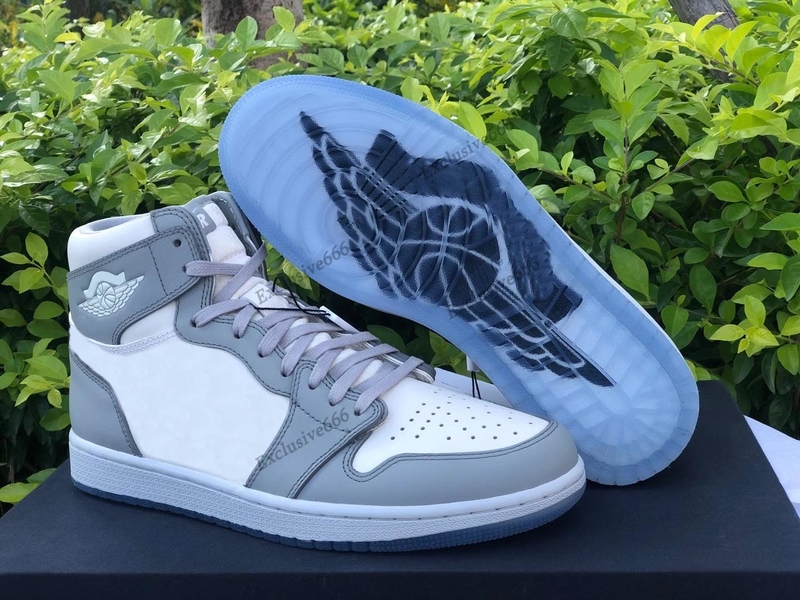 

2021 Authentic 1 High OG Outdoor Shoes Low Men Women 1S Wolf Grey Sail Photon Dust White With Original Box Bag CN8607-002