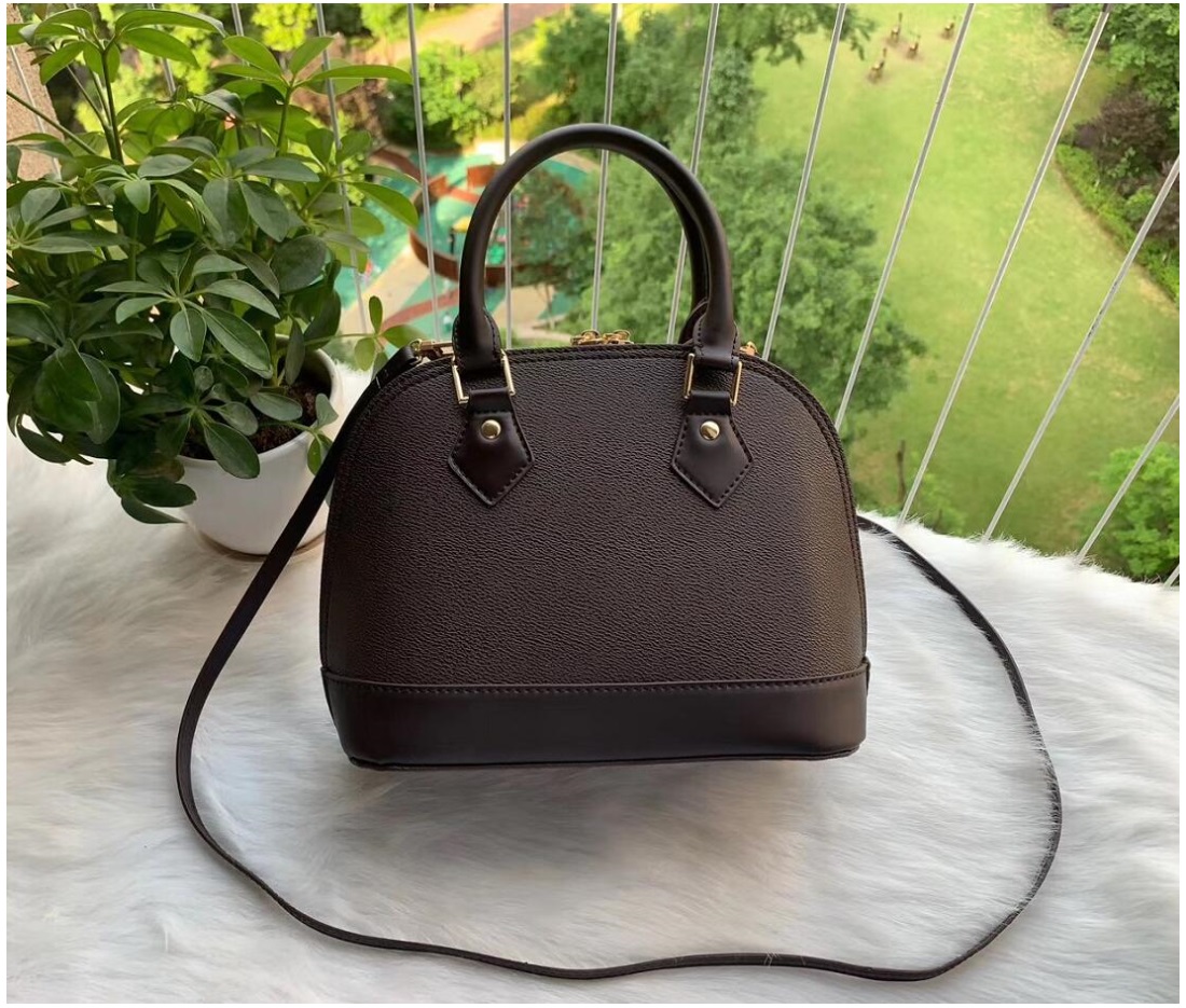 

Women Bags European and American fashion designer shell Evening bag PU leather gold chain Shoulder handbags