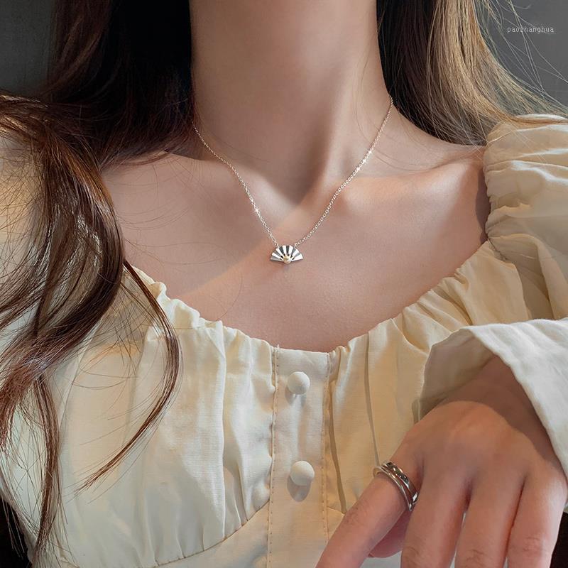 

Chains Fan Of Pearl Necklace And Contracted Design Feeling Qiu Dong Female Temperament Collarbone Chain Niche Fashion, Silver