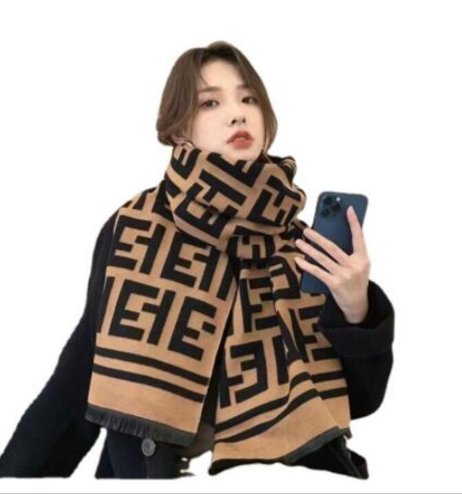 

2022 Classic Design cashmere scarf For Men and Women Winter warm scarfs Big Letter pattern Pashminas Shawls scarves 180*70CM