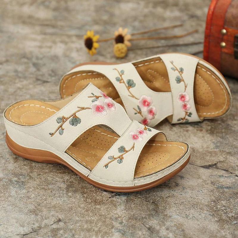 

Women Slippers Summer Ladies Fashion Casual Wedge Heel Embroidery Flower Sandals Comfort Breathable Beach Shoes Plus Size D9#, Rd