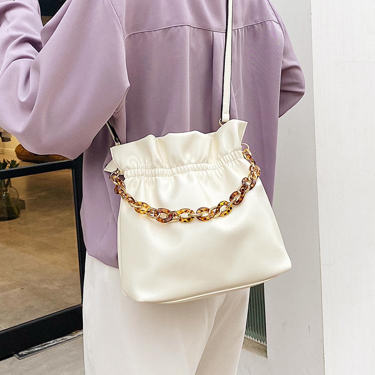 

Acrylic Chain ladies handbag PU Leather Bucket Bags for Women Messenger Bag 2021 Luxury Folds Female totes lady Shoulder Bags, Black