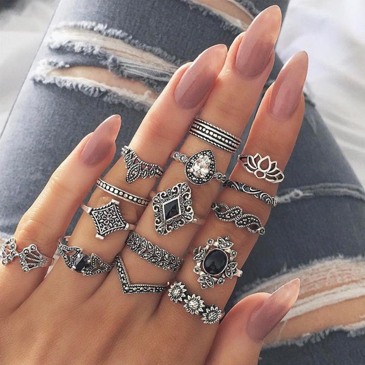 

15pcs Trendy Boho Midi Knuckle Ring Set For Women Crystal Geometric Finger Rings Fashion Bohemian Jewelry Vintage Hollow Lotus Flower Rings, Golden;silver