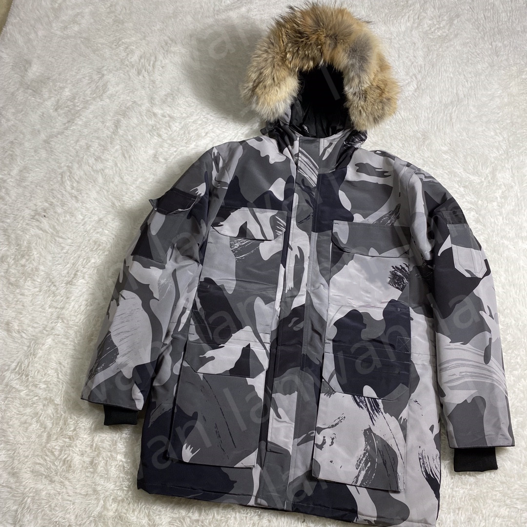 

Mens down jacket Parkas winter cold Outerwear protection Outdoor Windproof coat with keep Warm and comfortable thicken high quality Fur collar Thickens About 2 kg, Grey camouflage