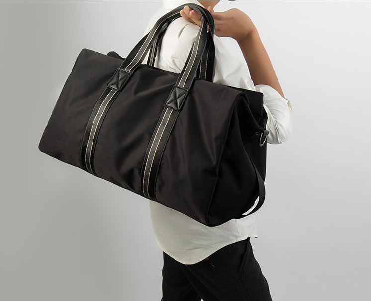 

Nylon Waterproof luxurys Travel Bag Sports Men/Women Handbags Tote Shoulder Crossbody Duffle Multifunction designer Luggage Bags, Black