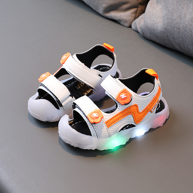 

Size 21-30 Baby Boys Shoes With Lights Breathable Children Shoes Glowing Non-slip Kids Sandals Soft Bottom Beach Shoes For Girls, Black