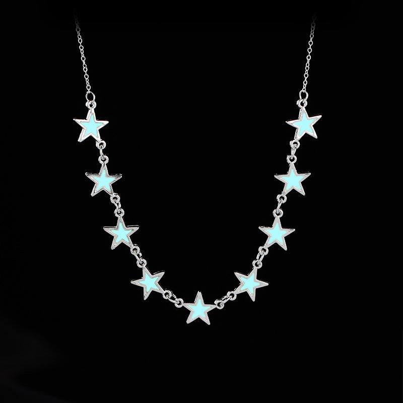 

Pendant Necklaces Fashion Star Shape Dark Luminous Link Necklace 9 Blue Stars Chain Glowing In Collar Jewelry Gift