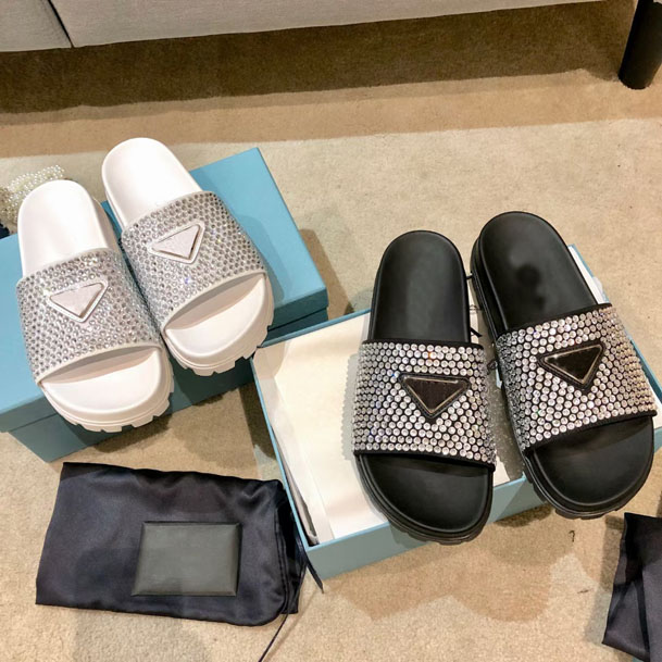 

2021 European new women's diamond slippers color letters fashion popular thick bottom sandals. Girl Style Slippers Size 35-40, White