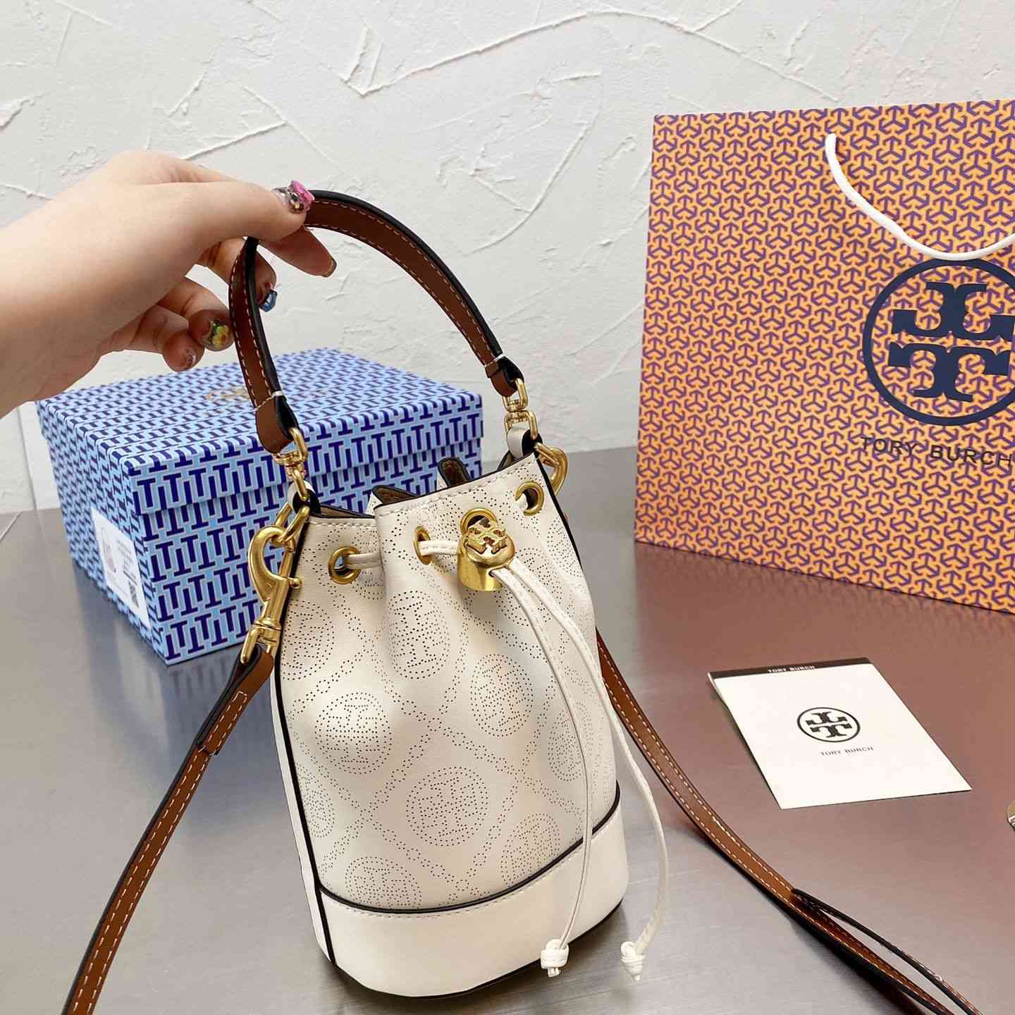 

Bag Women Luxurys Hand Bags New Tb Spring and Summer Hollow Bucket Handbag Fashion Trend Versatile Leisure Designers Outlet Zmm