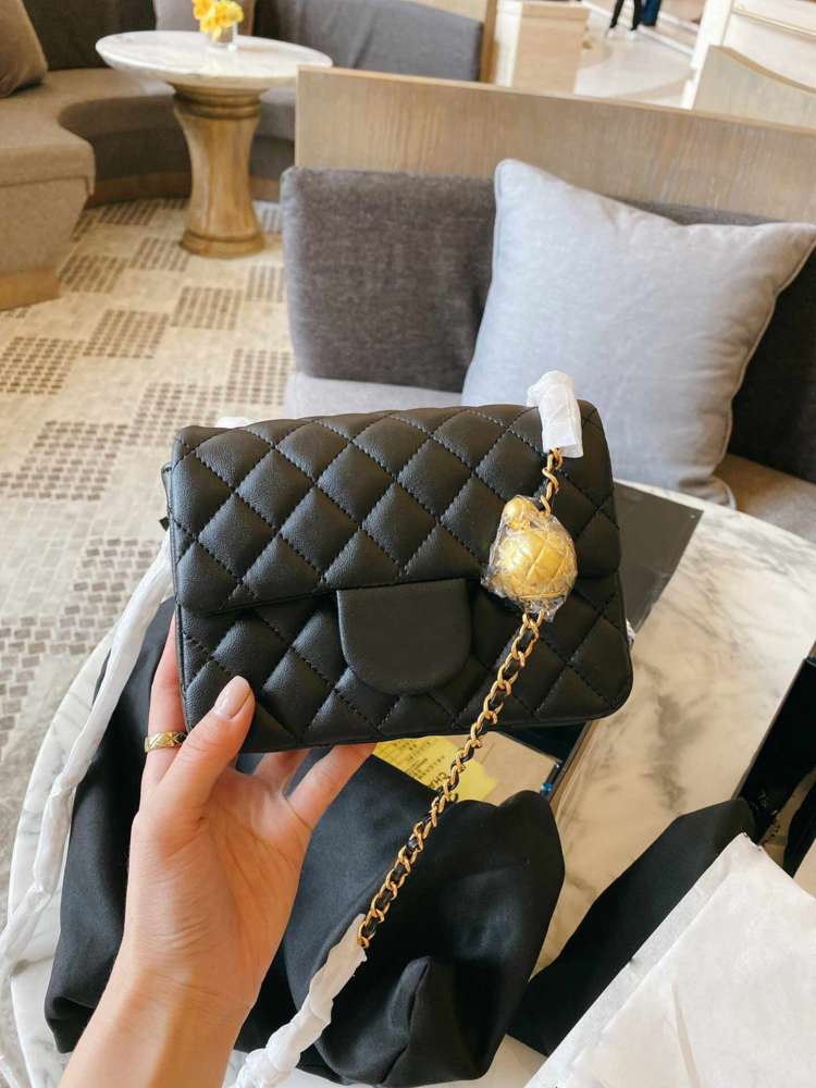 

Luxury Small sweet wind 2020 new tide web celebrity fashion party fatso little golden chain inclined shoulder bag handbag