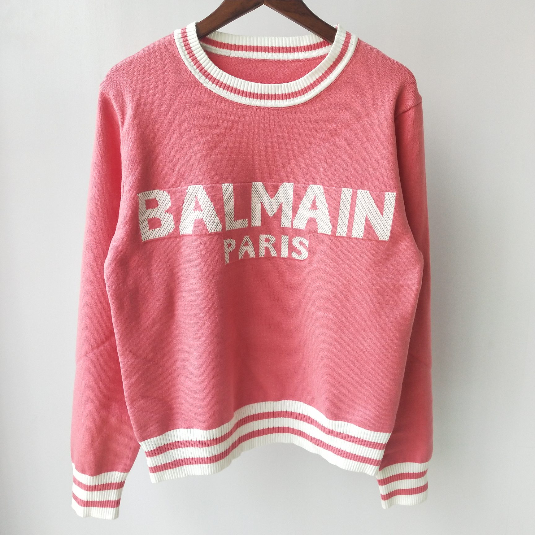 

Shipping Free 2021 Autumn White/Pink/Black Letter Print Autumn Women' Cardigan Brand Same Style Women' Sweaters DH0032