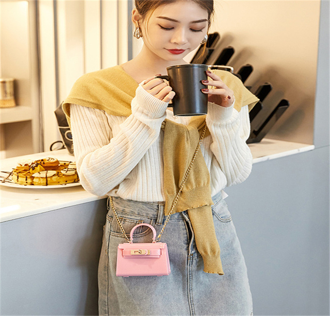 Designers Duffel Bags 45CM 55CM luxury large capacity travel sale High quality women men Genuine Leather shoulder Fashion bag carry rivets with l-image-708757048