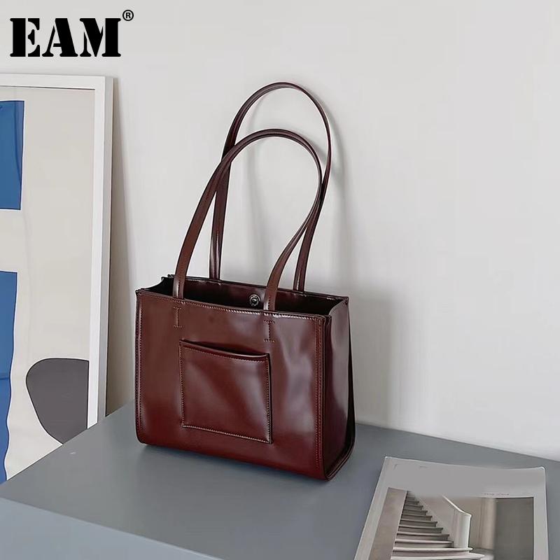 

[EAM] Women New Brief Large Capacity Oil Wax Leather Handbag Personality All-match Crossbody Shoulder Bag Fashion 2021 18A1920, Black