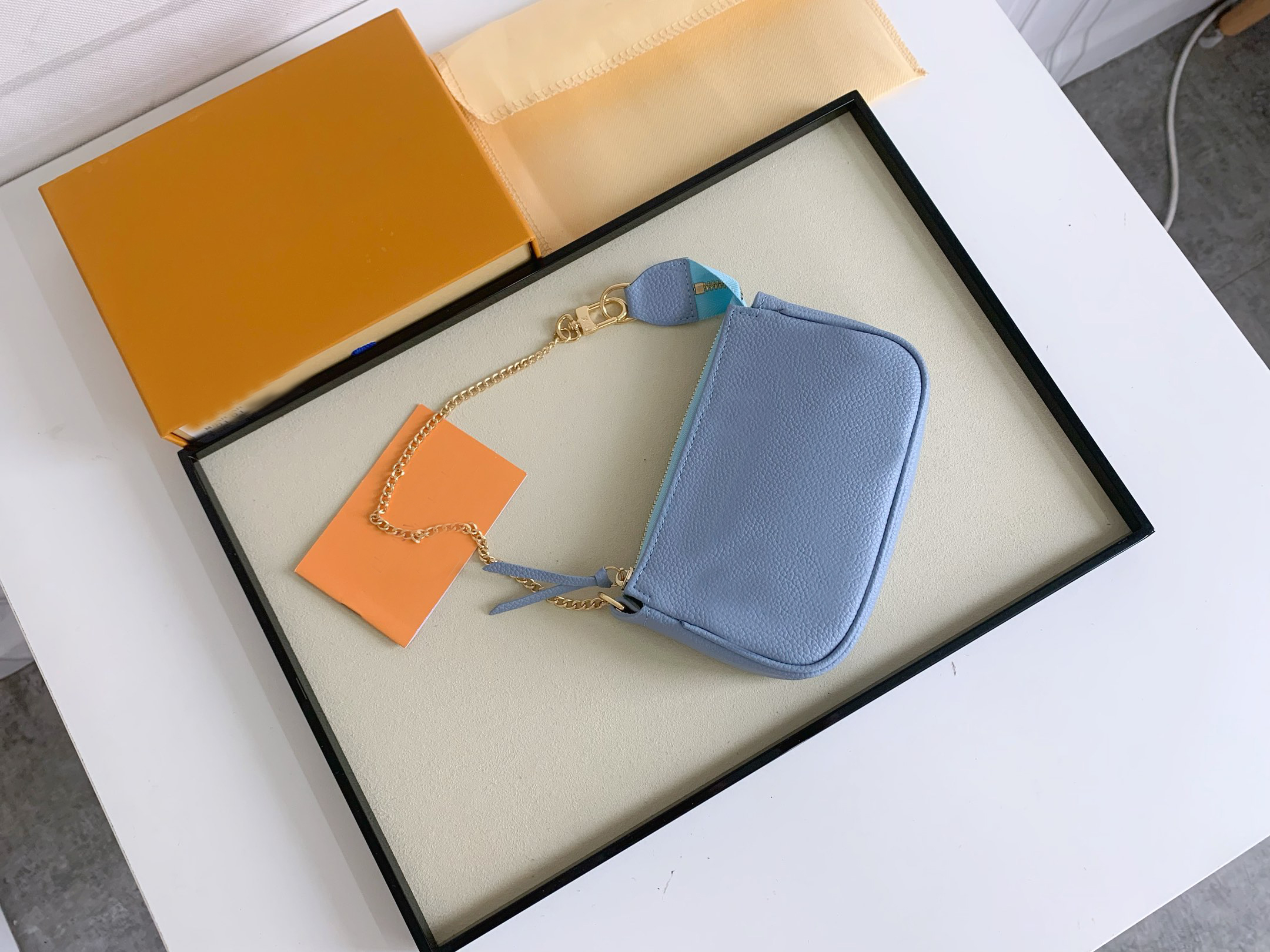 

High quality ladies wallet cosmetic bag wholesale top star designer fashion all-match ladies single zipper classic wallet with box leather wallet ladies 80501, Blue