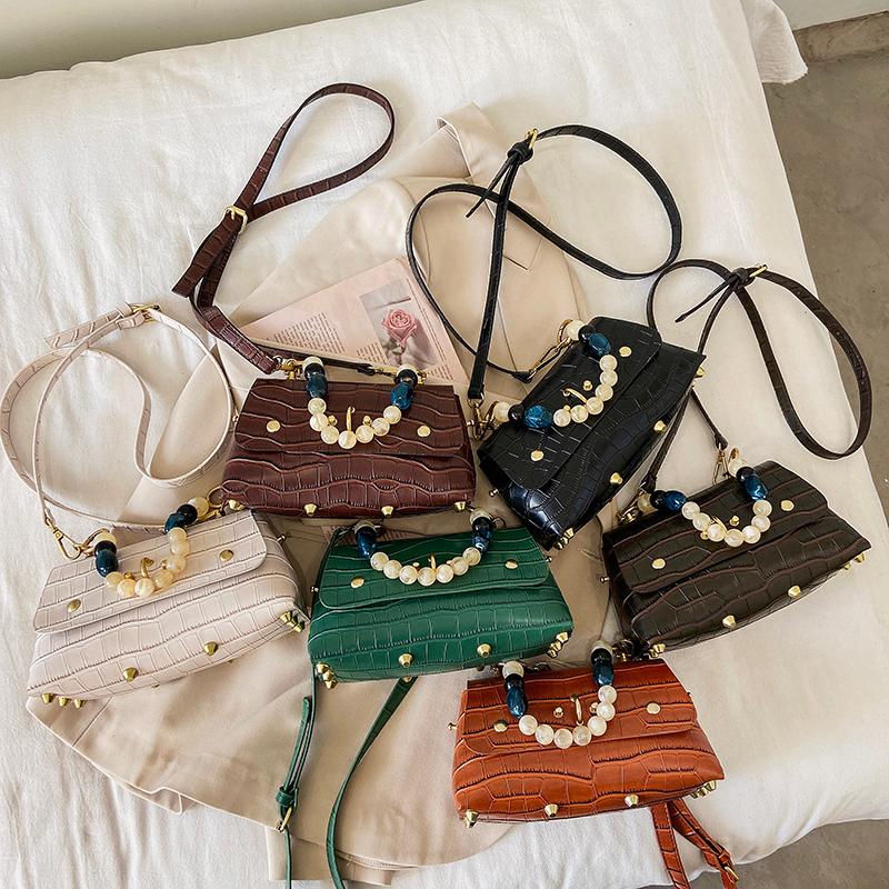 

Women Mini Clutch Bags For Women 2021 New Small Shoulder Purse Mini Cute Hand Pouch Fashion Female Crossbody Bags, Coffee shoulder bag