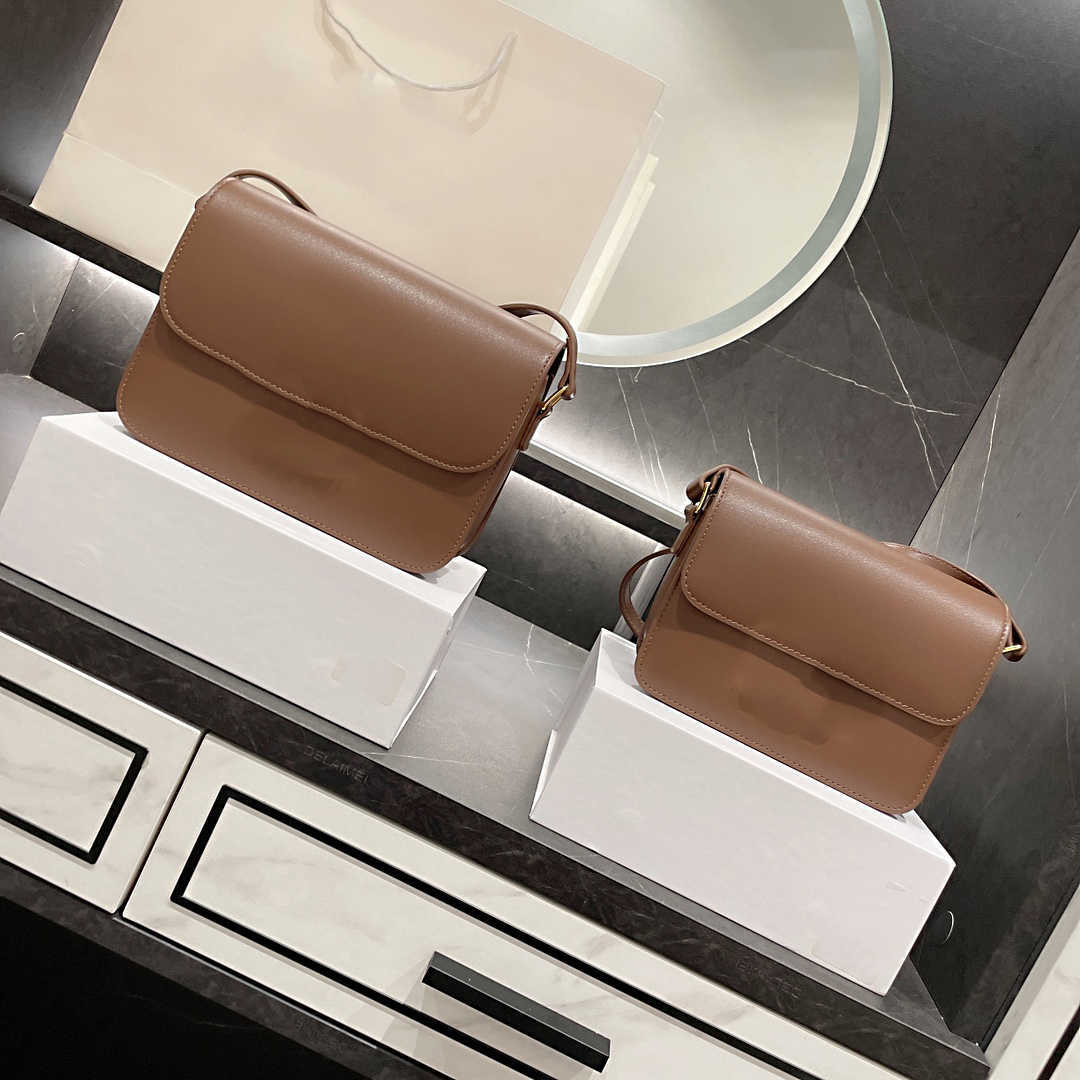 

2021 Crazy Sales Fashion Women's Shoulder Bags Paris Luxury Ladies Handbags Designer Flap Box Bag Vintage Classical Designs Totes Two Size