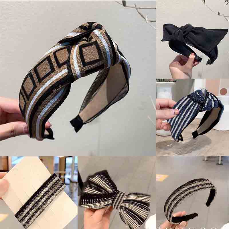 

Women Printed Bowknot Hairpin Geometric Pattern Headband Fashion Girl Ins Style Outdoor Text Pattern Hair Jewelry Party Gift